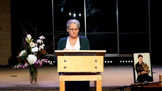 Emily's Memorial Service смотреть онлайн