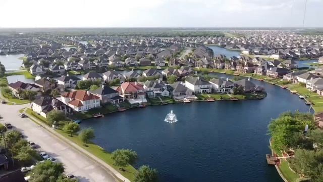 Kitty Hollow Park Camera Drone смотреть онлайн