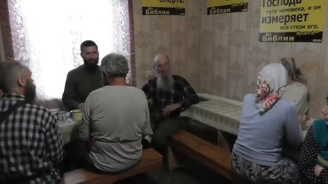 Ужин после вечерни  и знаки на берёзовой коре с внутренней стороны.