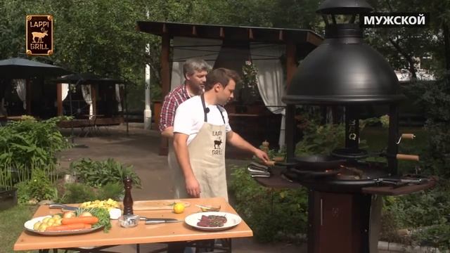 Видеорецепт Копченая корюшка и стейки из говядины с жареным картофелем