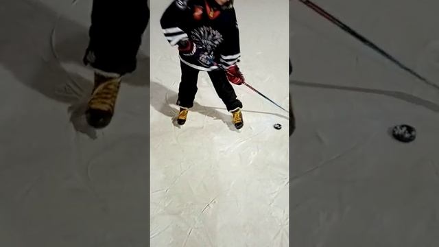 Хоккейные финты смотреть онлайн