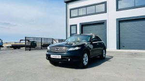 Infiniti FX35, 2004 год