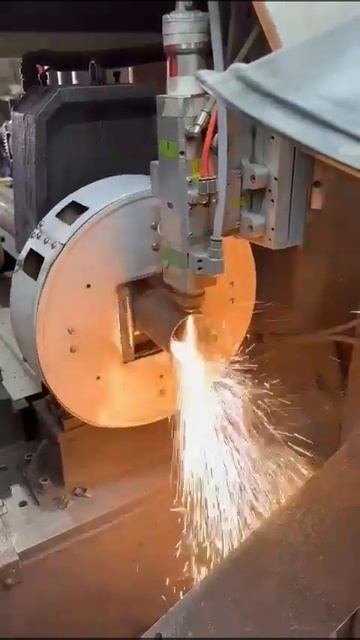 Лазерная резка круглых труб от 10 до 120 мм под заказ на FERROCUT.RU