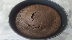 Шоколадный торт с творожным кремом