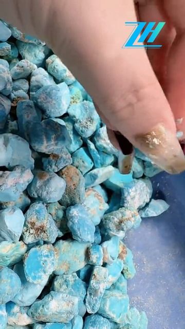 250416-6 This natural raw - ore turquoise rough material has gone through years of precipitation.