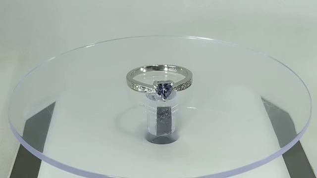 Кольцо с натуральным танзанитом 0.49 ct и белыми топазами Размер 17 серебро 925 смотреть онлайн