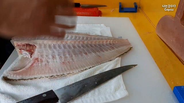 How to fillet a halibut [3.5kg] смотреть онлайн