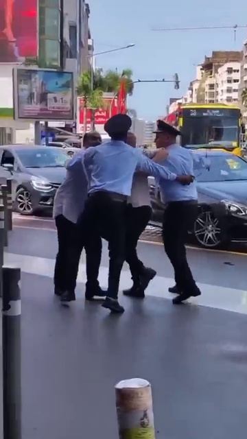 شجار لممثل رفيق بوبكر وسعيد الناصري في الشارع العام 