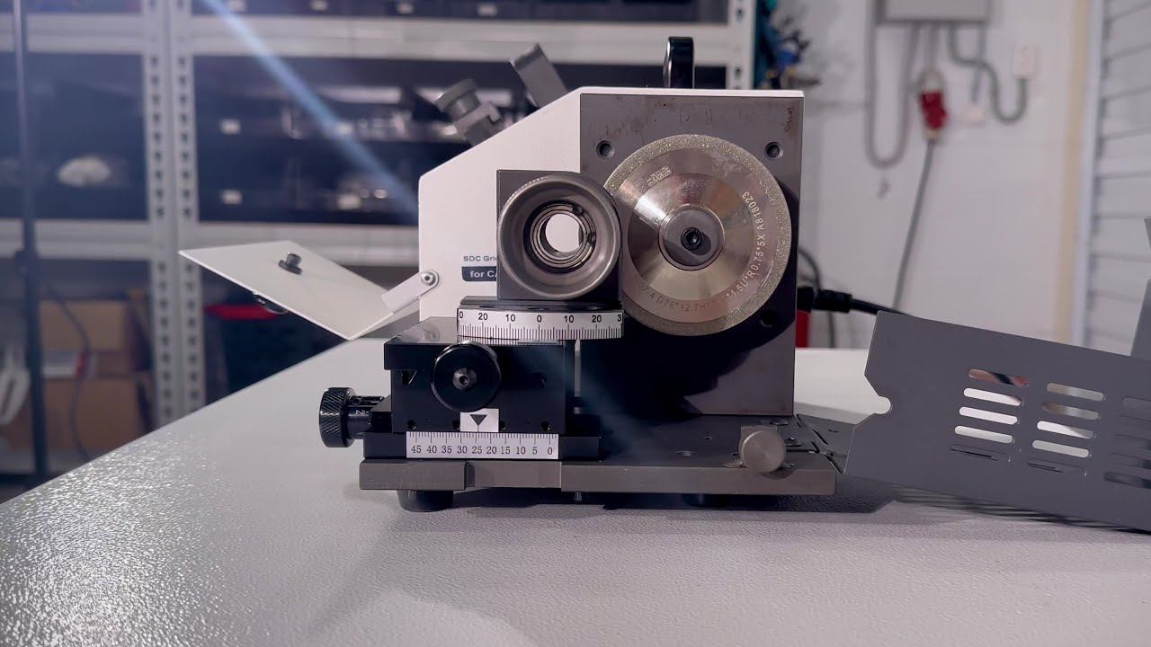 Отрезной станок для инструмента AURA ZM-X4 смотреть онлайн