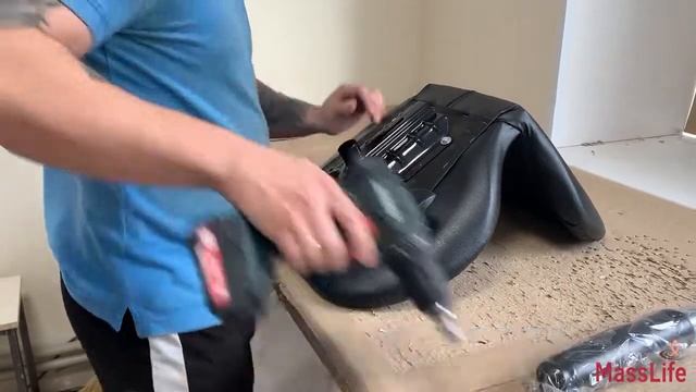 Видео инструкция сборки стульев на пластиковом пятилучье