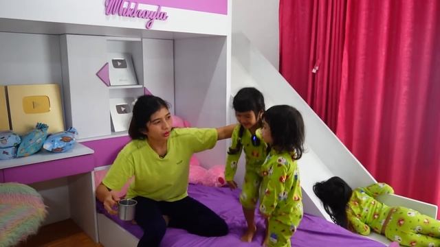 DOMINIQUE DISTA KETAKUTAN!! SEREM MATI LAMPU DIRUMAH😩 #viralvideo
