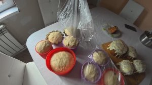 Готовлю пасхальные куличи // Редиска в теплице // Курочки с фабрики уже освоились