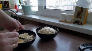 Закуска из колбасного сыра