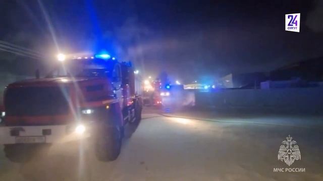 В Сургуте сгорело кафе смотреть онлайн