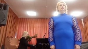 " У полустанка". Музыка Е. Жарковского, слова А. Поперечного.