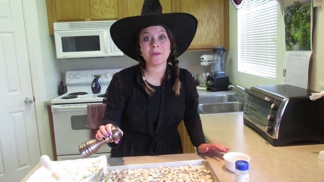 Simple Roasted Pumpkin Seeds смотреть онлайн