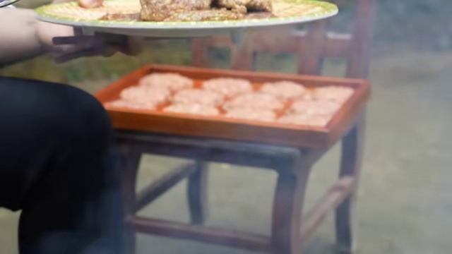 How To Make Simple Hamburger at Farm With Daughter | Ly Thi Ca