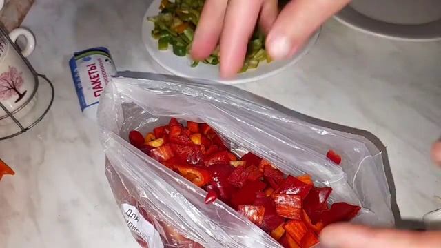 4 Способов Заморозки Перец Болгарский/Har Xil Usulda Bulg'or Qalampiri Muzlatish/Qish uchun. смотреть онлайн