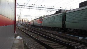 Электровозы ВЛ10У-968, ВЛ10-1039, ВЛ10-1871 на Ленинградском вокзале