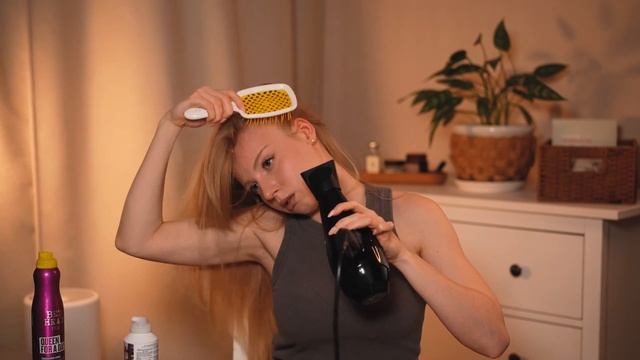 Как создать ПРИКОРНЕВОЙ ОБЪЕМ феном и расческой? СЕКРЕТНАЯ техника стойкости объемных укладок