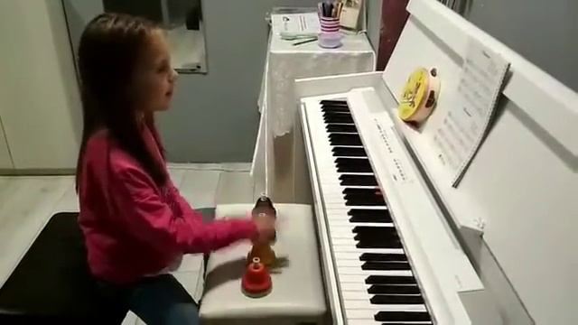 🎹💚Кулик Мілана, 7 років. "Крокуємо" смотреть онлайн