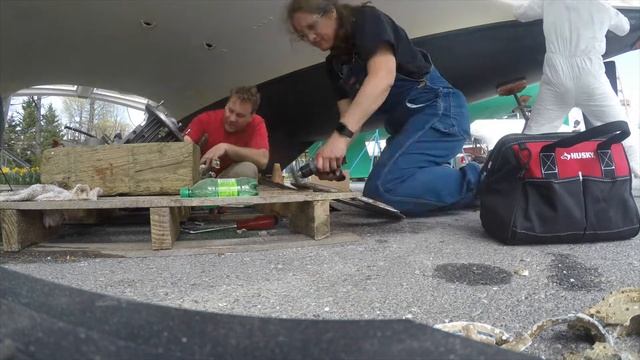 Heihei Rere : Boat work - Episode 2 Saildrives Part 1 смотреть онлайн