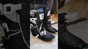 Мотоботы или мотокеды? Что выбрать для города?