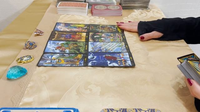 ЛЮБИТ ЛИ ОН МЕНЯ? смотреть онлайн