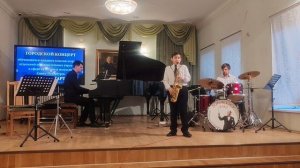 Дж. ван Хойзен. Еще раз вокруг