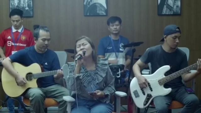 Hong Len In //live смотреть онлайн