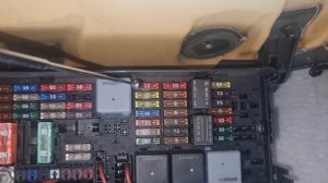All Relays & Fuses Diagram with location for Mercedes ML and GL W164, X164