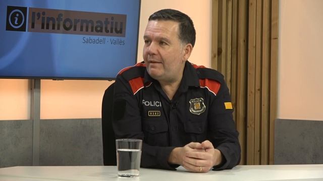 Cesar Galván: "Desconfiar de tot el que ens creï sospita i intentar no caure en la immediatesa" смотреть онлайн