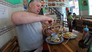 Вьетнам. Нячанг. Кафе Cheap Cheap на третьей улице рядом с отелем Green World