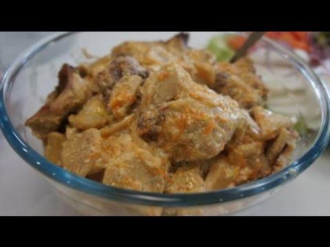 Кролик в сметане с грибами в духовке
