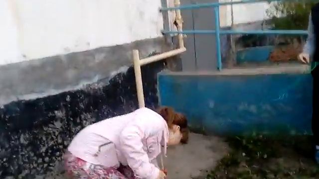 Реакция на острые чипсы Lays STRONG