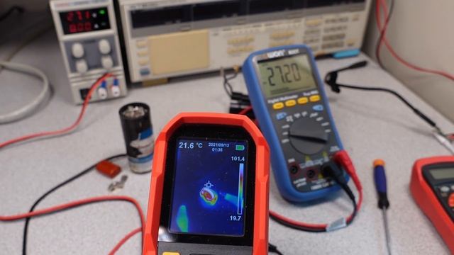 Failed Start Capacitor from Heat Pump Teardown смотреть онлайн