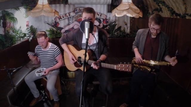 Bloodstream - Ed Sheeran (Cover) - Dan Lloyd - Tiki Sessions, Episode 15