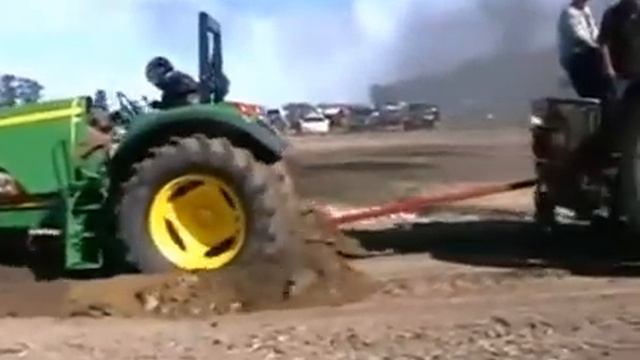 Трактор против трактора