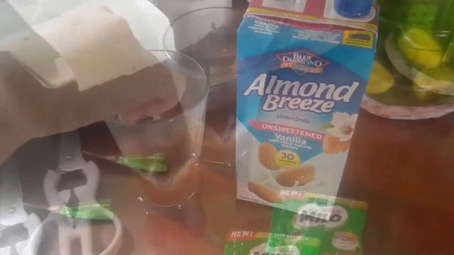 EASY MILO DINOSAUR смотреть онлайн