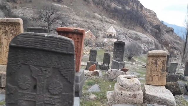 Ардви. Лори