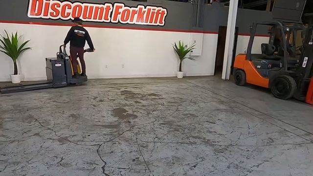 CATERPILLAR WR6000 6,000lb Electric #7278 - Pallet Jack for Sale смотреть онлайн