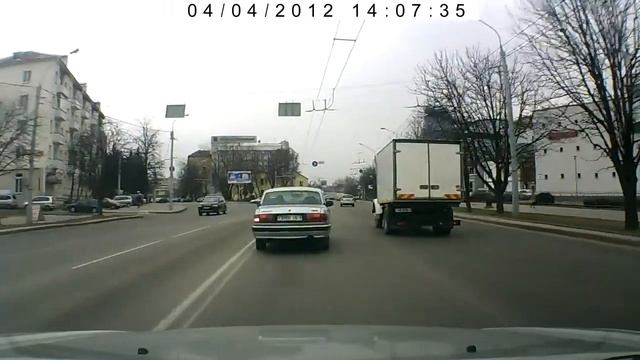 А на хрена нам знаки на дороге....avi