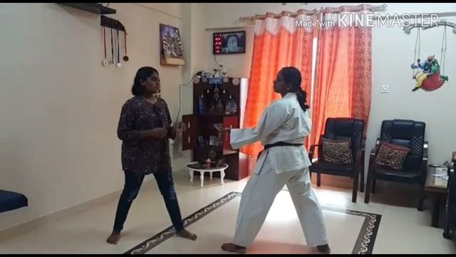22 Samyuktha Amma Anusha karate смотреть онлайн