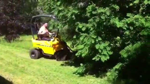Hysoon HY200 mini loader with lawn mower
