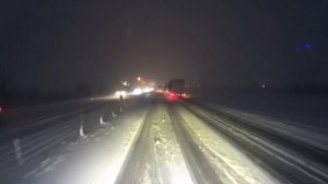 Все в снегу.