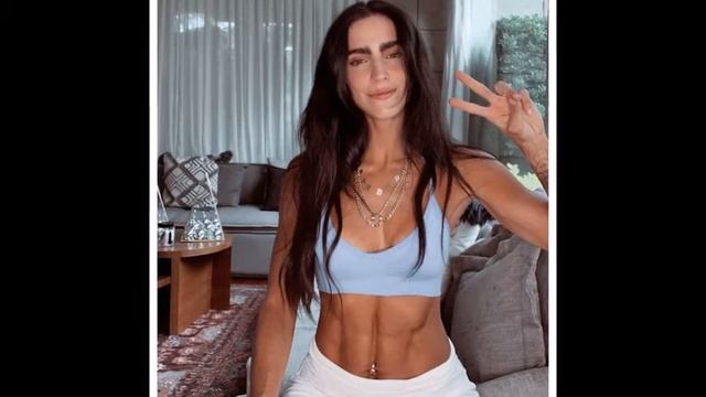 CENSURAN VÍDEO DE BARBARA DEL REGIL CON EL ESCORPIÓN DORADO