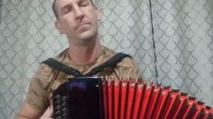 Ветер пахнул чабрецом и смородиной на гармони