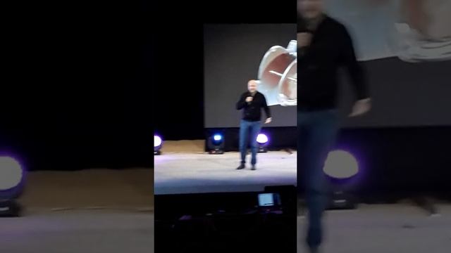 Бизнес-семинар Киев 23.12.18.Луконин награжд. Изумруд. директ. смотреть онлайн