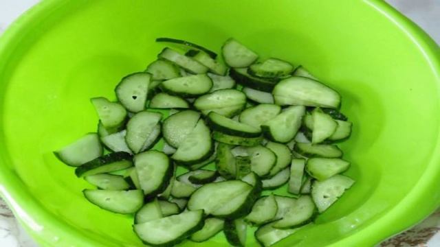 Овощной салат с нутом
