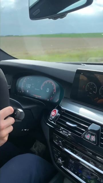 BMW M550i G30 ACCELERATION смотреть онлайн